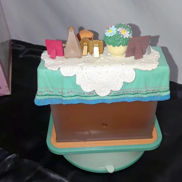 Enesco "The Duet" Action Wind Up Musical Box - Picture 3 of 8